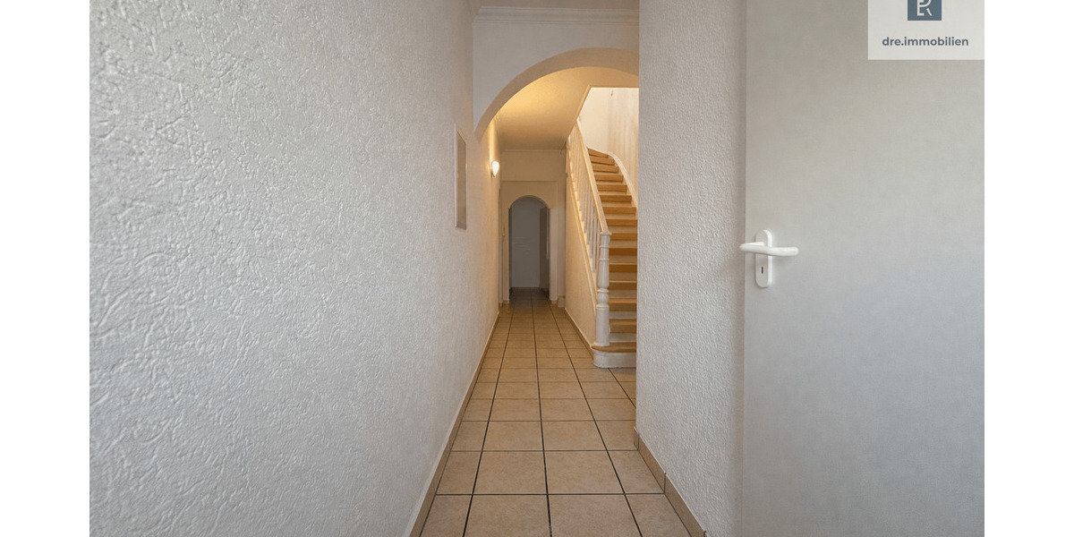 Reihenmittelhaus Köln Ostheim - 6 Zimmer, 161 m&sup2;, 499.000&euro; | Angebot:26319743