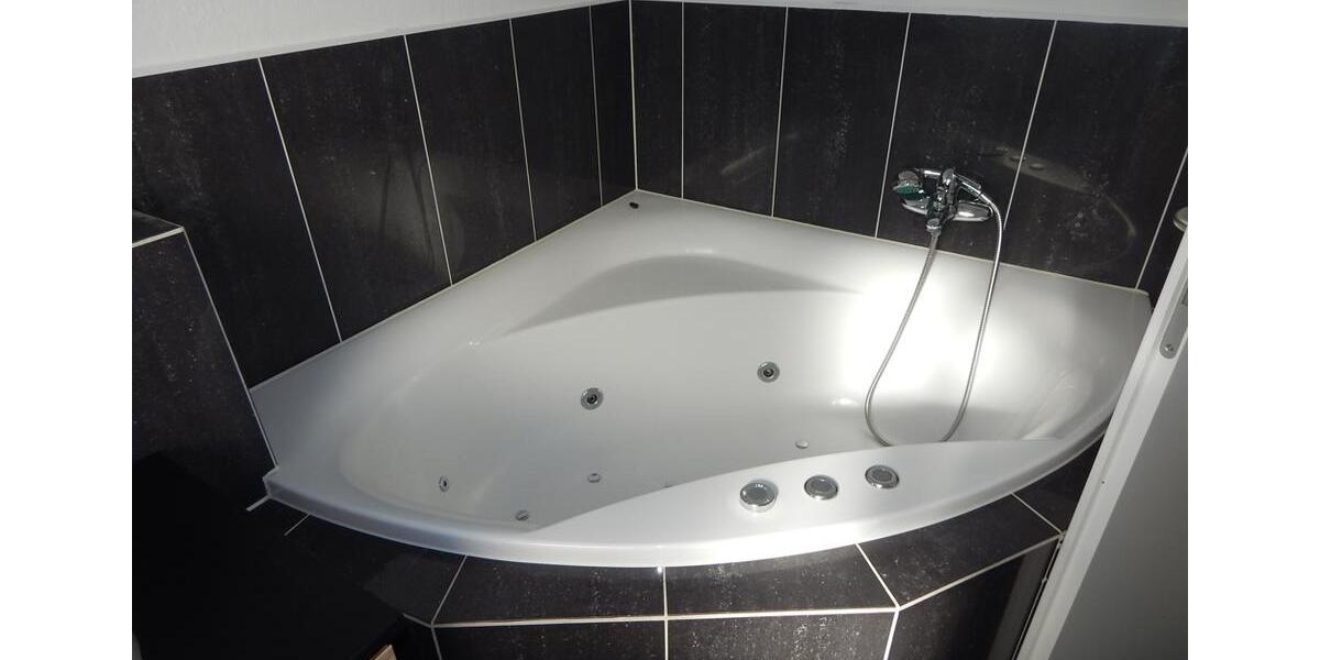 Doppelhaushälfte Leverkusen Bürrig - 4 Zimmer, 155 m&sup2;, 1.900&euro; | Angebot:25472479