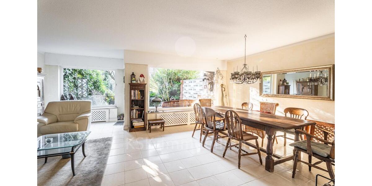 Befristeter Mietvertrag: Charmantes Reihenmittelhaus in Hürth-Efferen mit Garten, Sauna & Garage. 5 zimmer