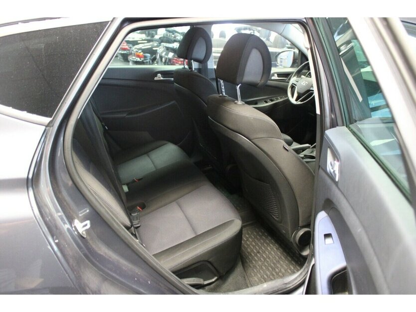 Hyundai Tucson 1.6 GDI 2WD Intro Edition 111.400 km 12.980 € Euskirchen 53881