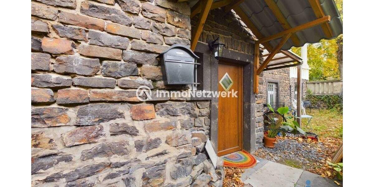 Mehrfamilienhaus, Wohnhaus Bonn / Südstadt Zentrum - 7 Zimmer, 223 m&sup2;, 995.000&euro; | Angebot:25806415