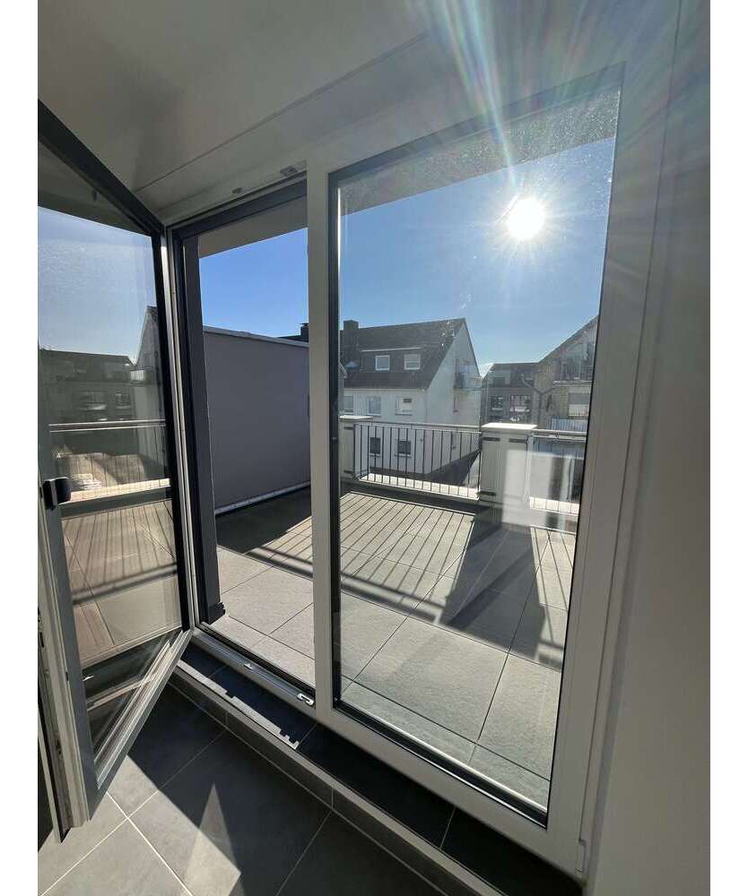 Haus zum Mieten in Wesseling 1.790 € 155 m²