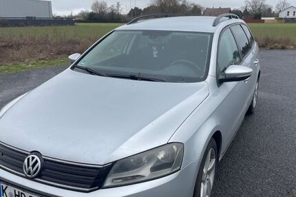 VW Passat 219.000 km 6.100 &euro; Köln 50678