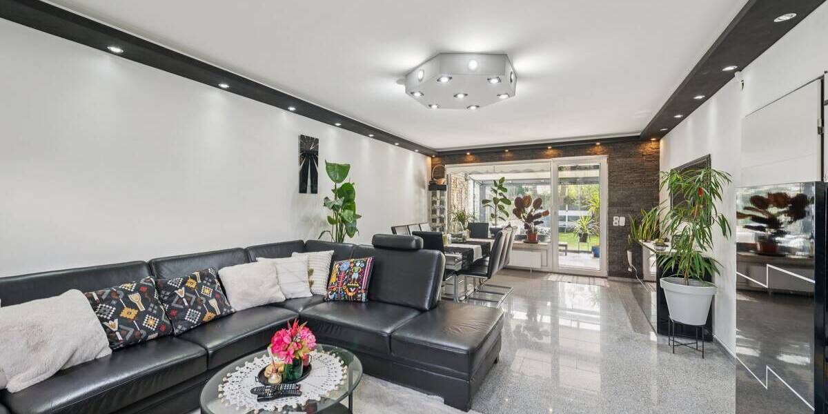 Reihenmittelhaus Dormagen Hackenbroich - 6 Zimmer, 107 m&sup2;, 470.000&euro; | Angebot:26291688