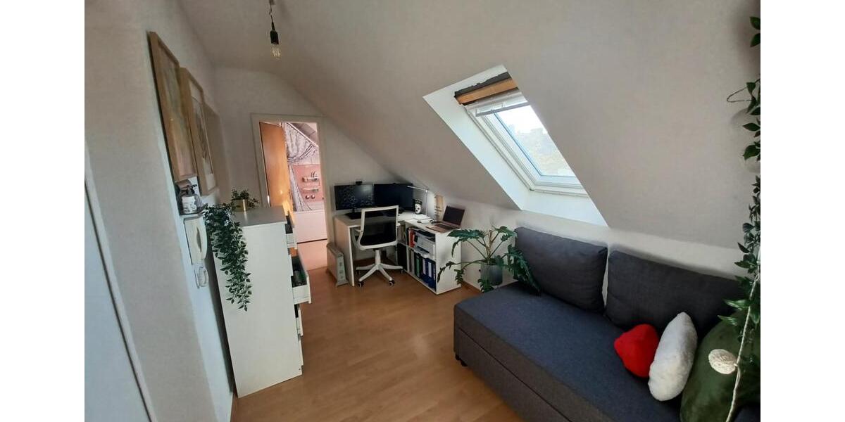 Dachgeschoßwohnung Köln Rodenkirchen - 1 Zimmer, 33 m&sup2;, 780&euro; | Angebot:27598045