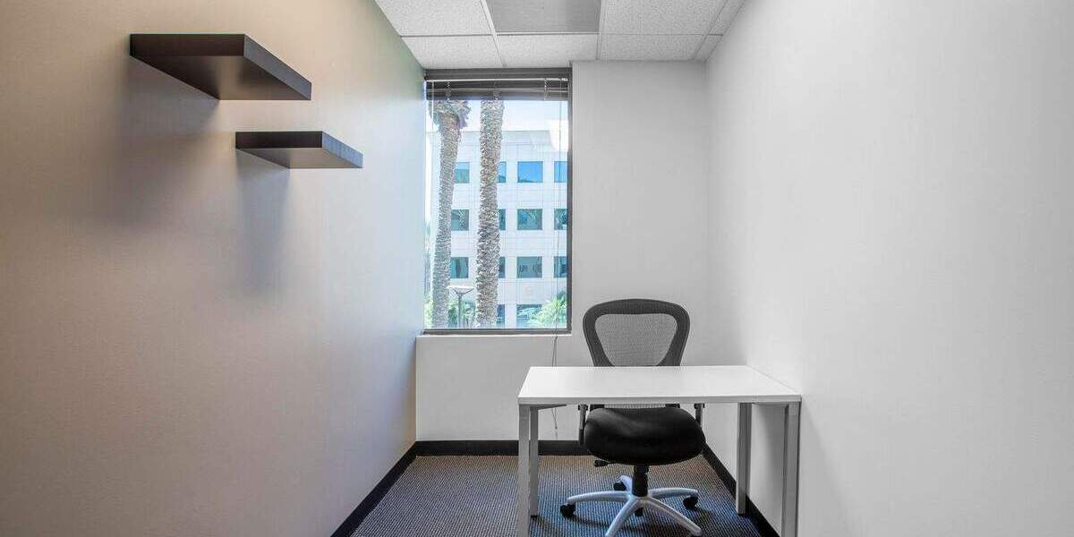 Voll ausgestatteter privater Büroraum für Sie und Ihr Team in Regus Neumarkt Galerie zimmer