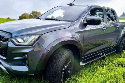 Isuzu D-Max 23.417 km 44.699 € Bergisch Gladbach 51467