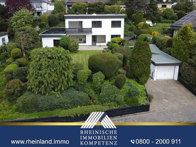 Haus zum Mieten in Leverkusen 2.600 € 195.24 m²