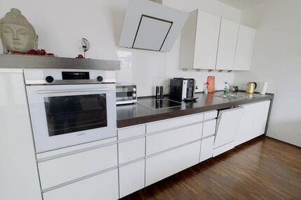 Luxus-Penthouse in Köln-Marienburg – stilvoll möbliert & bezugsbe 2 zimmer