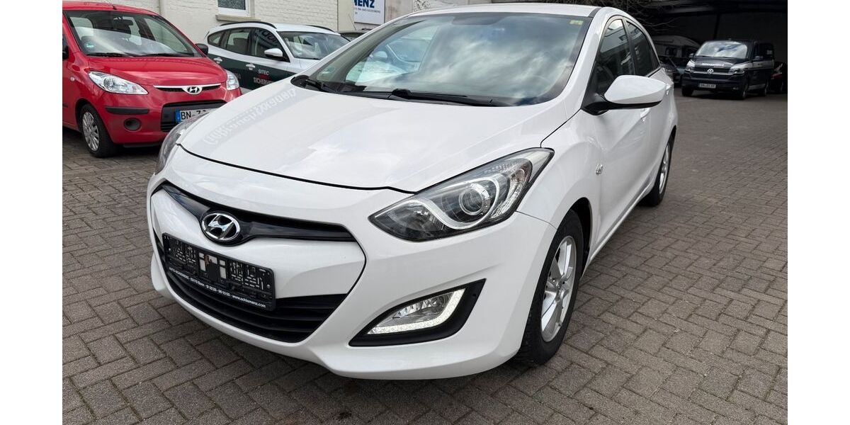 Hyundai i30 86.591 km 10.490 &euro; Bonn 53175