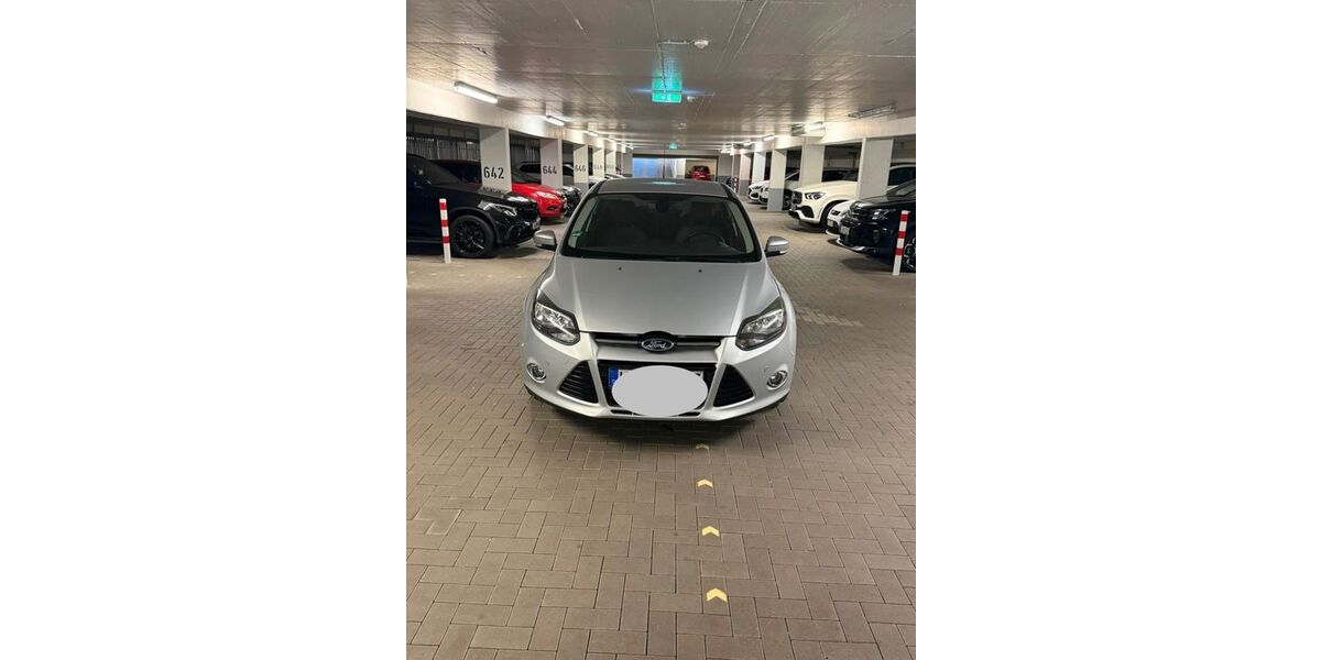 Ford Focus 212.000 km 3.500 &euro; Köln (Ossendorf) 50829