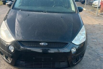 Ford S-Max 252.000 km 2.950 € Bonn 53177