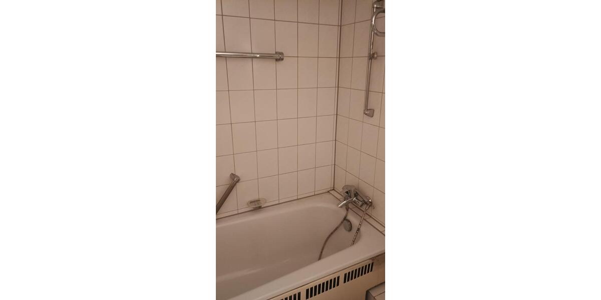 Helle 2-Zimmer Eigentumswohnung mit Balkon in Köln Weiden 2 zimmer