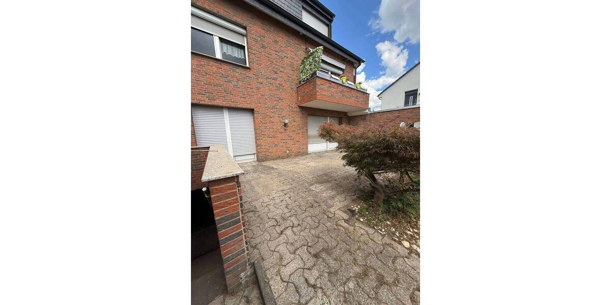 Charmantes Dreifamilienhaus in bester Lage von Baumberg. 9 zimmer