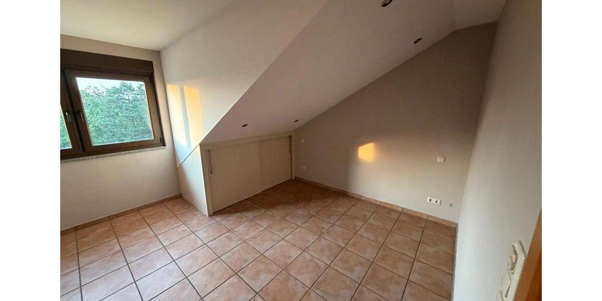 Dachgeschoßwohnung Overath - 2 Zimmer, 78 m&sup2;, 849&euro; | Angebot:27622321