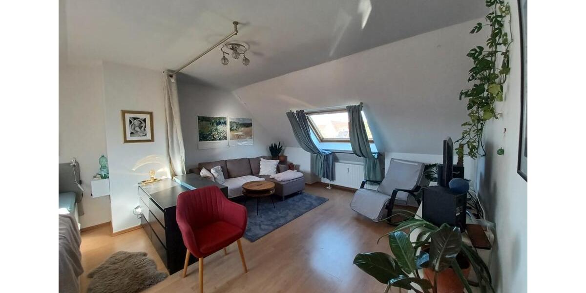 Dachgeschoßwohnung Köln Rodenkirchen - 1 Zimmer, 33 m&sup2;, 780&euro; | Angebot:27598045