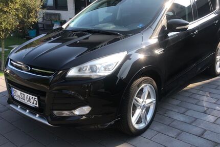 Ford Kuga 122.000 km 16.299 € Sankt Augustin 53757