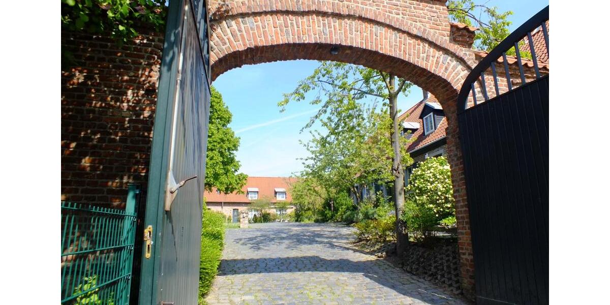 Etagenwohnung Köln Ehrenfeld - 3 Zimmer, 74 m&sup2;, 1.000&euro; | Angebot:26253429