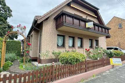 Haus zum Kaufen in Sankt Augustin Hangelar 699.000 € 200 m² 7 zimmer