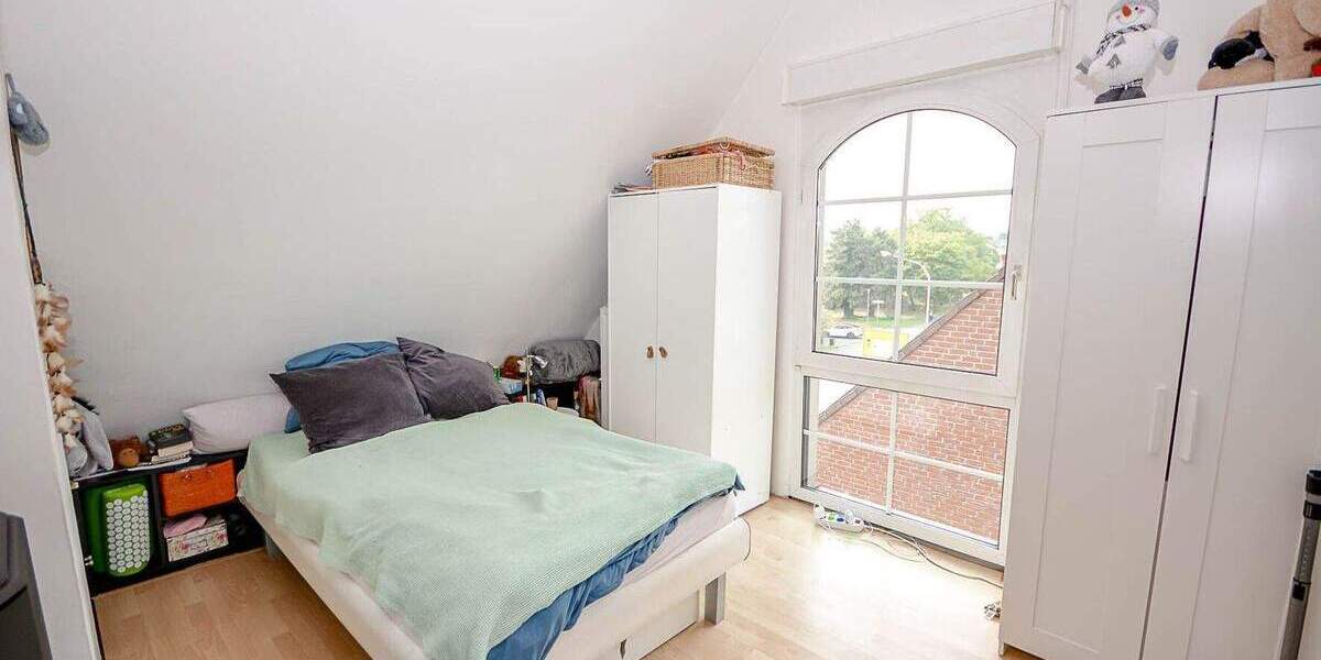 Etagenwohnung Brühl - 4 Zimmer, 124 m&sup2;, 330.000&euro; | Angebot:24251865
