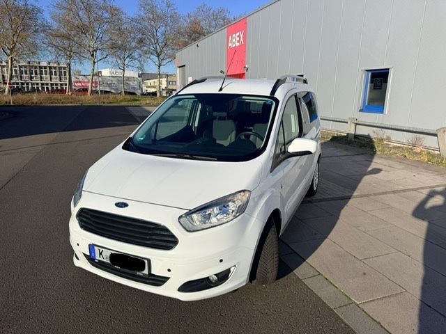 Ford Tourneo Courier 62.500 km 8.950 &euro; Köln 51109