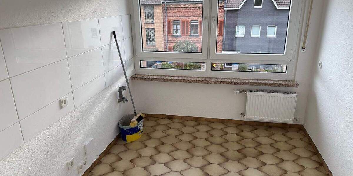 Etagenwohnung Brühl Pingsdorf - 3 Zimmer, 84 m&sup2;, 1.000&euro; | Angebot:23824241