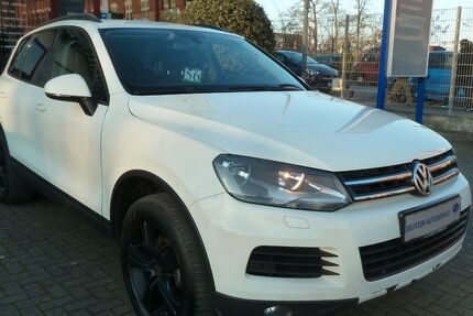 VW Touareg 243.955 km 7.890 &euro; Köln 51063