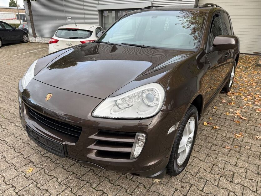 Porsche Cayenne 230.587 km 10.990 € Köln 50767