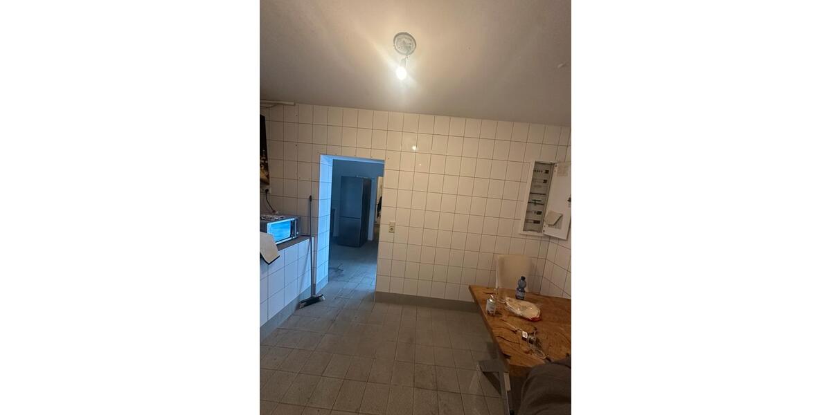 Erdgeschoßwohnung Solingen - 1 Zimmer, 140 m&sup2;, 170.000&euro; | Angebot:26126914