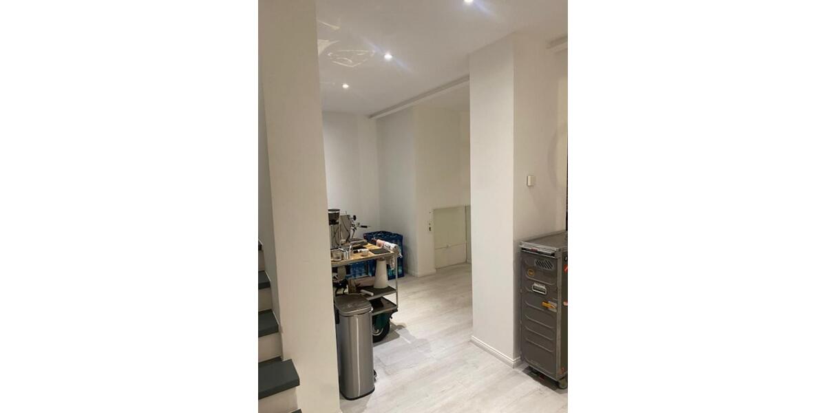 Büroräume im UG in denkmalgeschütztem Altbau – Ottostraße zimmer