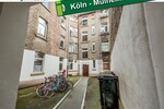 Entkernte Erdgeschoss-Wohnung mit eigenem Garten