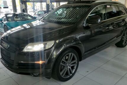 Audi Q7 288.000 km 5.950 &euro; Brühl 50321