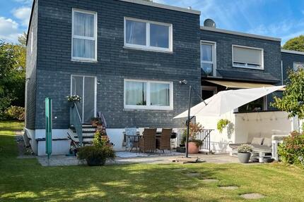 Haus Solingen Central - 4 Zimmer, 120 m&sup2;, 499.000&euro; | Angebot:26431631