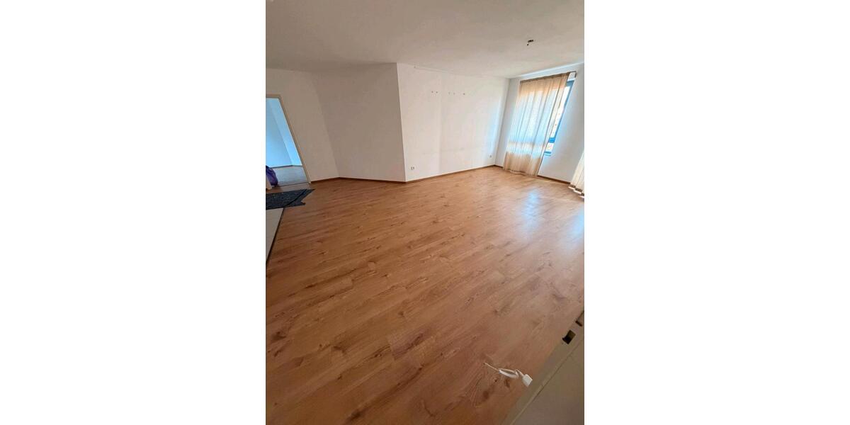 Etagenwohnung Overath - 4 Zimmer, 94 m&sup2;, 900&euro; | Angebot:25499336