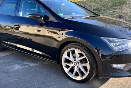 Seat Leon 165.000 km 9.600 € Königswinter 53639