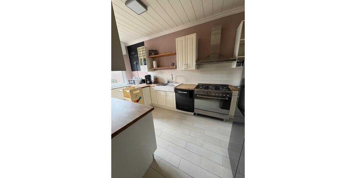 Einfamilienhaus Bedburg - 9 Zimmer, 220 m&sup2;, 550.000&euro; | Angebot:26283782