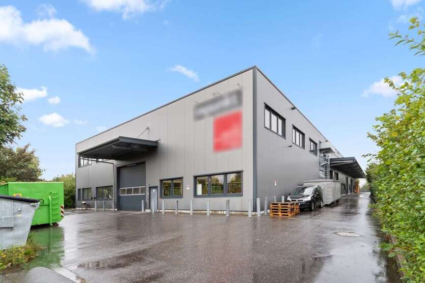 Halle in Neuss 1.495.000 € 764 m²