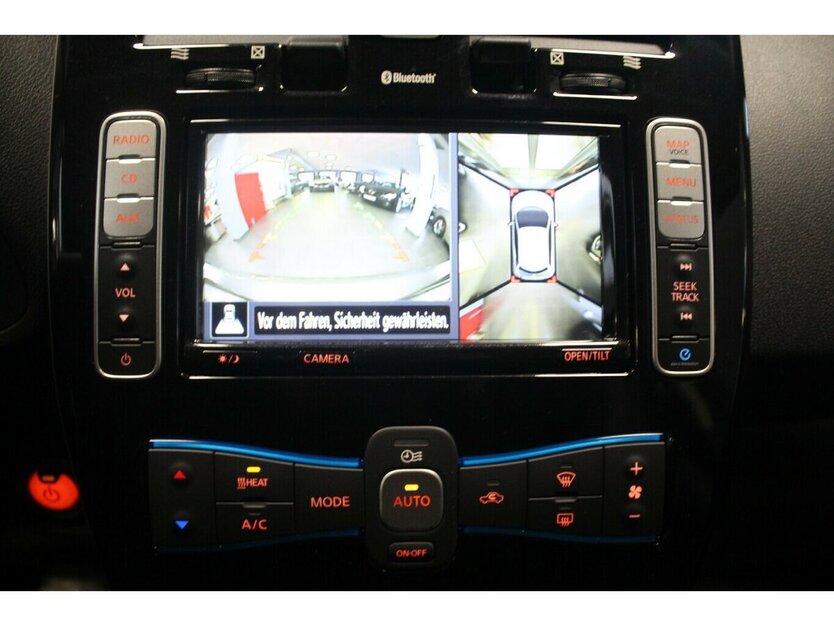 Nissan Leaf 30 kWh Tekna 360° 1.Hand 9.986 km 9.980 € Euskirchen 53881