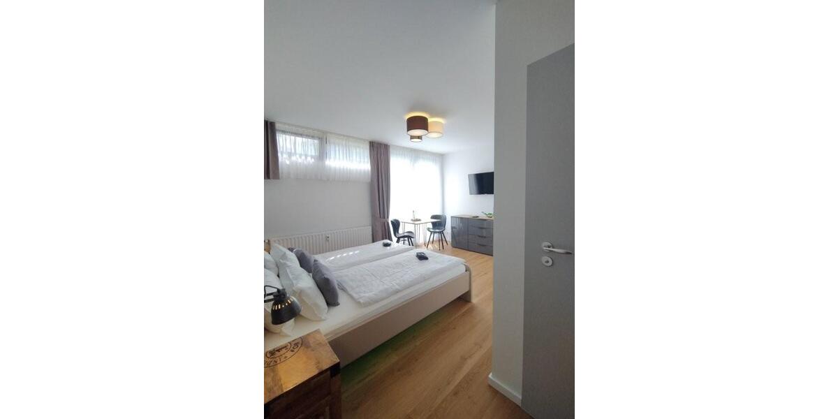 Verkauf eines kleinen Hotel garni in Köln voll genehmigter Beherbergungsbetrieb mit 8 Betten 4 Zimmern, studentisches Wohnen denkbar - Gewerbeobjekt Köln Mülheim | Angebot:22794810