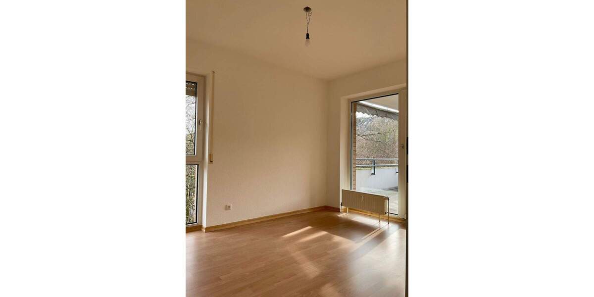 Etagenwohnung Troisdorf Sieglar - 3 Zimmer, 82 m&sup2;, 869&euro; | Angebot:25154998