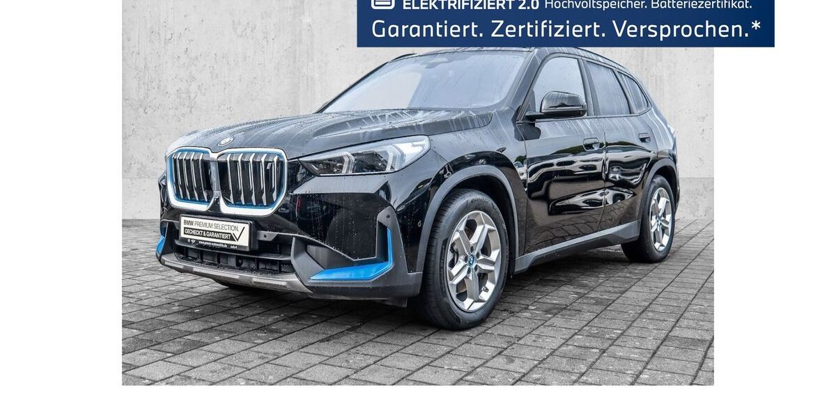 BMW iX1 17.152 km 41.995 &euro; Köln-West 50858