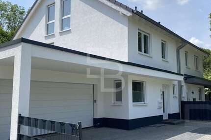 Haus zum Mieten in Niederkassel 2.100 € 145 m²