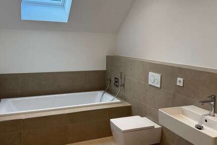 Wohnung Troisdorf Bergheim - 3 Zimmer, 132 m&sup2;, 1.800&euro; | Angebot:26027766