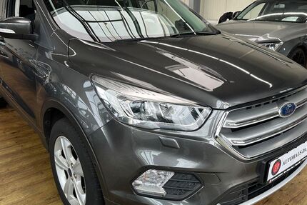 Ford Kuga 75.040 km 17.890 € Sankt Augustin 53757