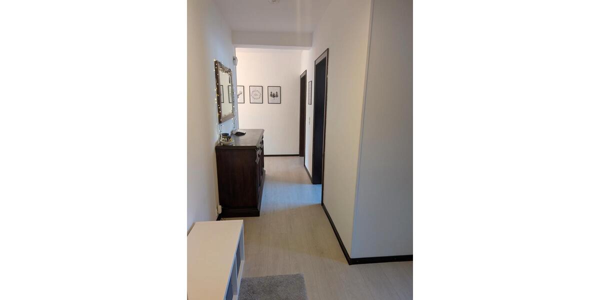 Hochparterre Solingen Burg - 3 Zimmer, 72 m&sup2;, 958&euro; | Angebot:26272230