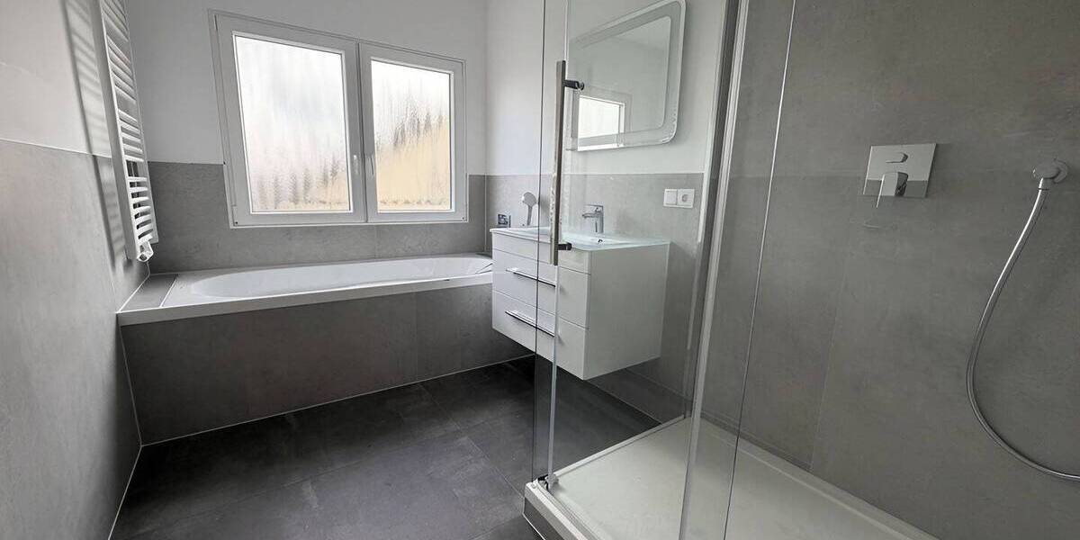 Etagenwohnung Sankt Augustin Hangelar - 2 Zimmer, 102 m&sup2;, 1.310&euro; | Angebot:26108266