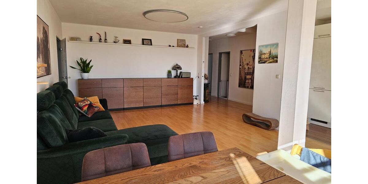 Dachgeschoßwohnung Frechen - 4 Zimmer, 94 m&sup2;, 425.000&euro; | Angebot:25772336