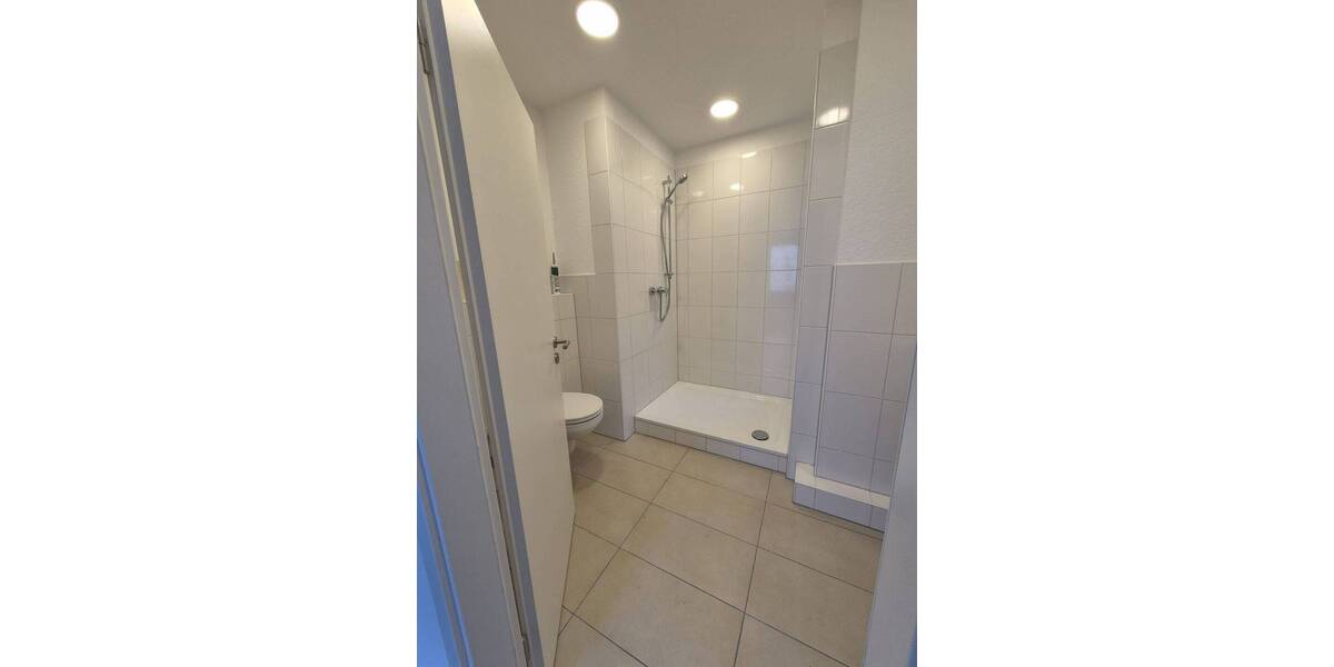 Etagenwohnung Köln Höhenberg - 3 Zimmer, 80 m&sup2;, 1.080&euro; | Angebot:25938841