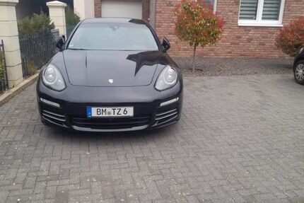 Porsche Panamera 159.000 km 28.900 &euro; Erftstadt 50374