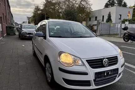 VW Polo 176.670 km 3.900 € Sankt Augustin 53757